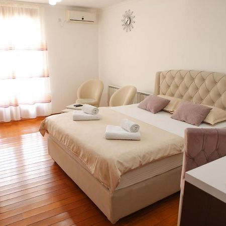 Apartman Pegasus Daire Vrnjačka Banja Dış mekan fotoğraf